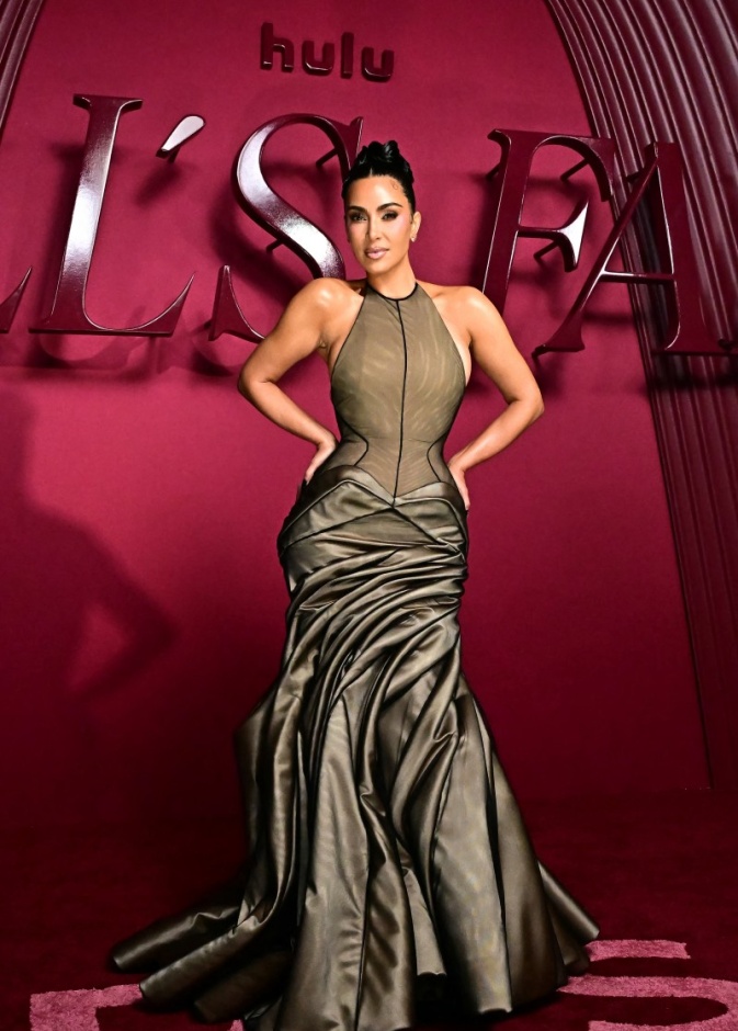 كيم كارداشيان 