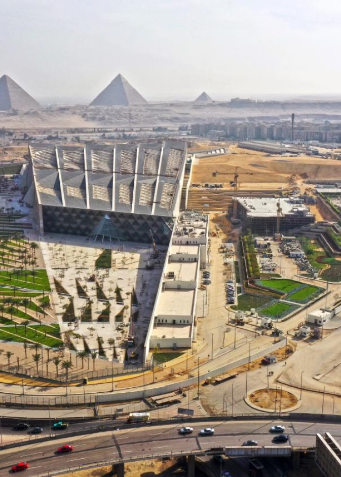 المتحف المصري الكبير يُعيد رسم خريطة السياحة متفوقًا على اللوفر والمتحف البريطاني