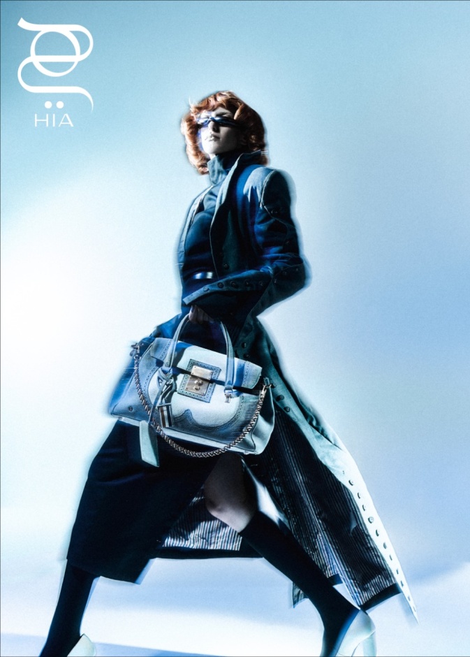 جلسة تصويرية خاصة بـ"هي" بعنوان What The Future Holds