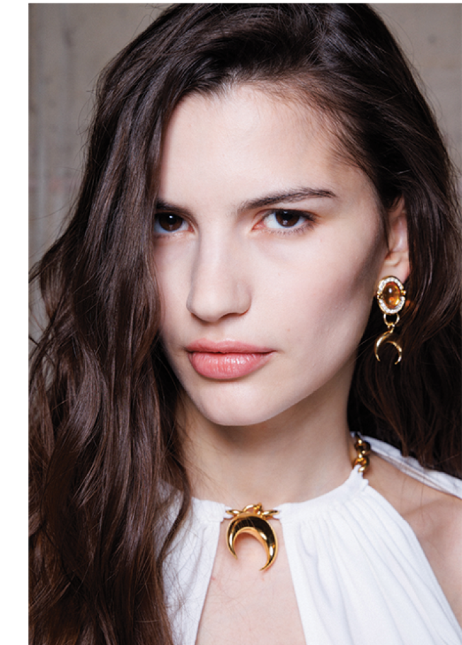 نظرتك الأولى على إطلالة الموسم في عالم الجمال