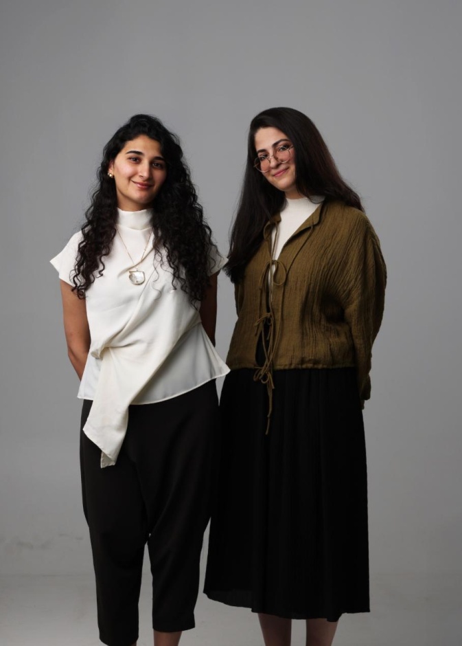 لطيفة الخياط ومريم الجميري تتحدثان لـ"هي" عن "حكايات الحواف البحرية".. العمل الفائز بجائزة أبواب 2025