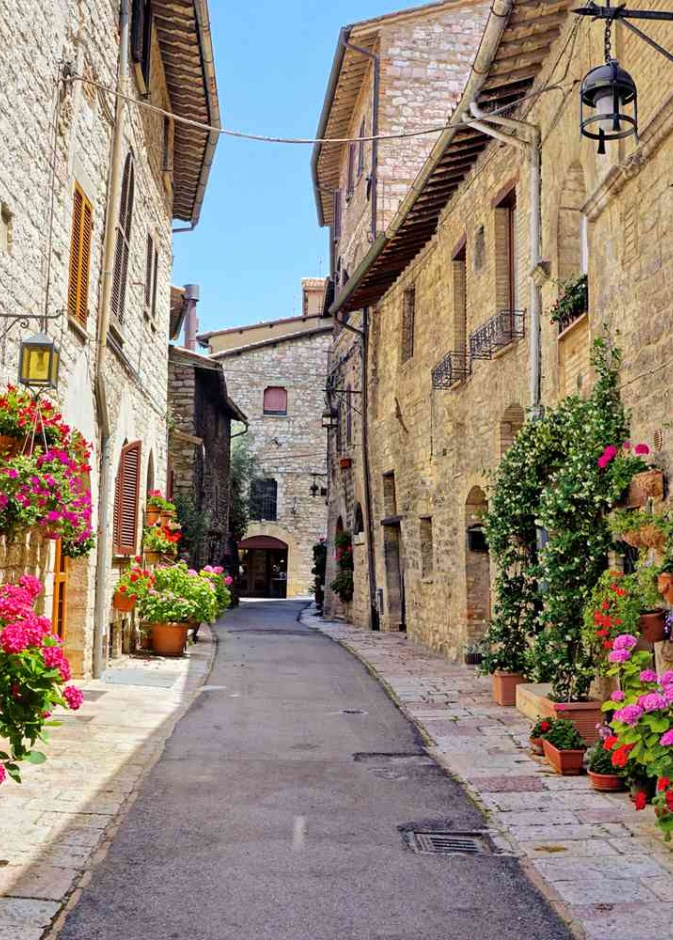 أجمل البلدات الإيطالية الصغيرة للزيارة لرحلات شهر العسل