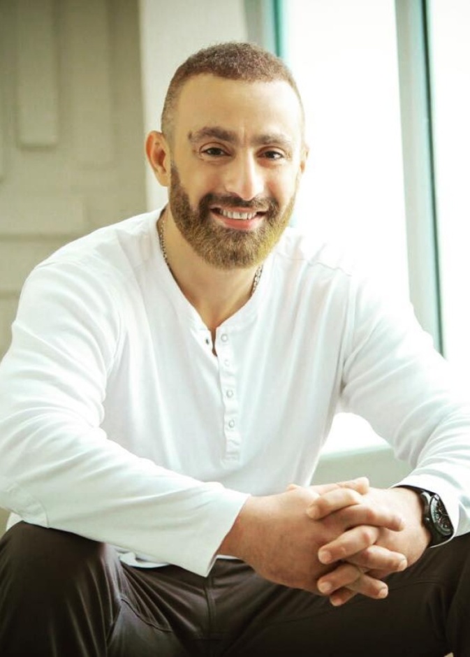 أحمد السقا يظهر في برنامج تابوو مع الإعلامي نزار الفارس