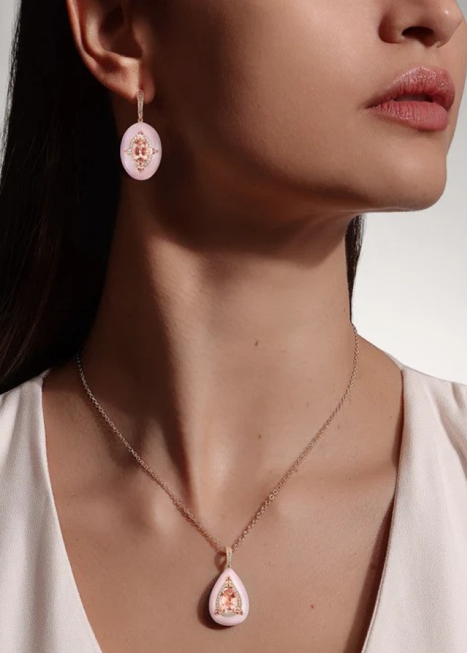 أقراط مرصعة بأحجار كريمة من Boghossian