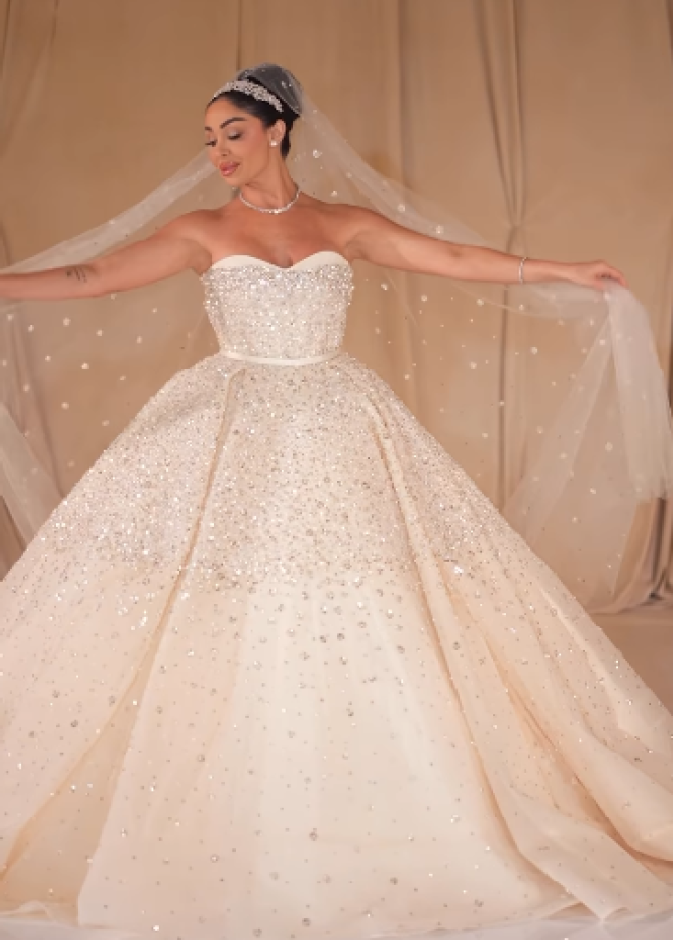 إطلالة هيا كرزون بفستان الزفاف