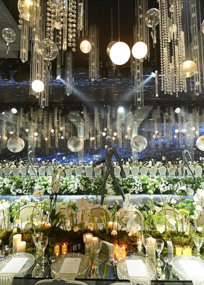 اكسسوارات وورود باللون الأخضر