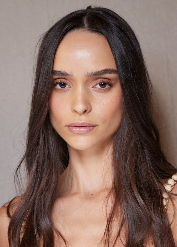 تعانين من كلف البشرة قبل بداية الشتاء مستحضرات لتطبيقها بشكل يومي