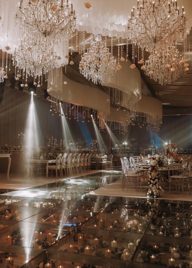 الترف البصري بأسقف البوهو- الصورة من صفحة Teknik Kumaş Dekorasyon