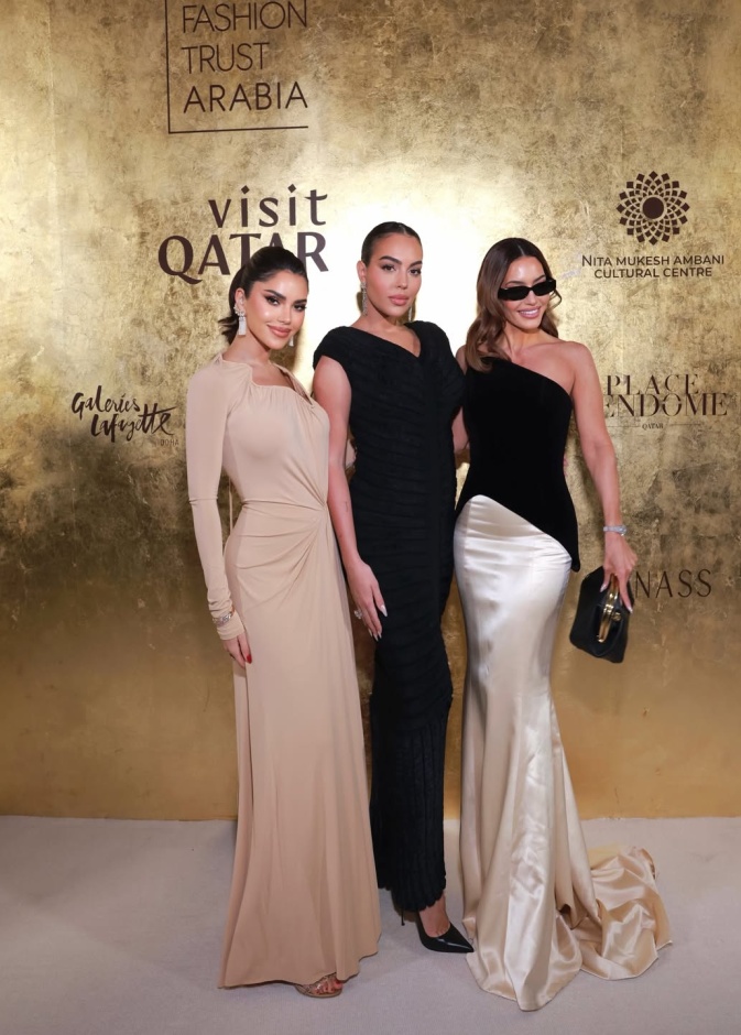  النجمات العربيات والعالمياتفي حفل Fashion Trust Arabia