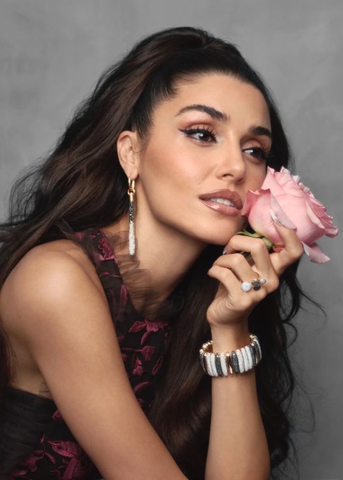 صورة هانده أرتشيل من حسابها على إنستاغرام