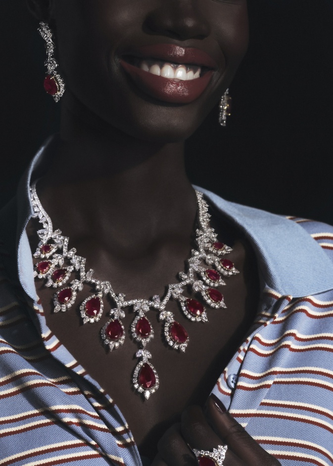 مجوهرات دار Amwaj