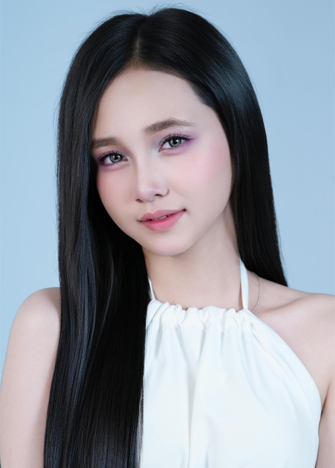 بفضل اعتمادها على ترطيب عميق ومدروس، تمنح Skin Flooding البشرة حقها الطبيعي في الامتلاء والمرونة