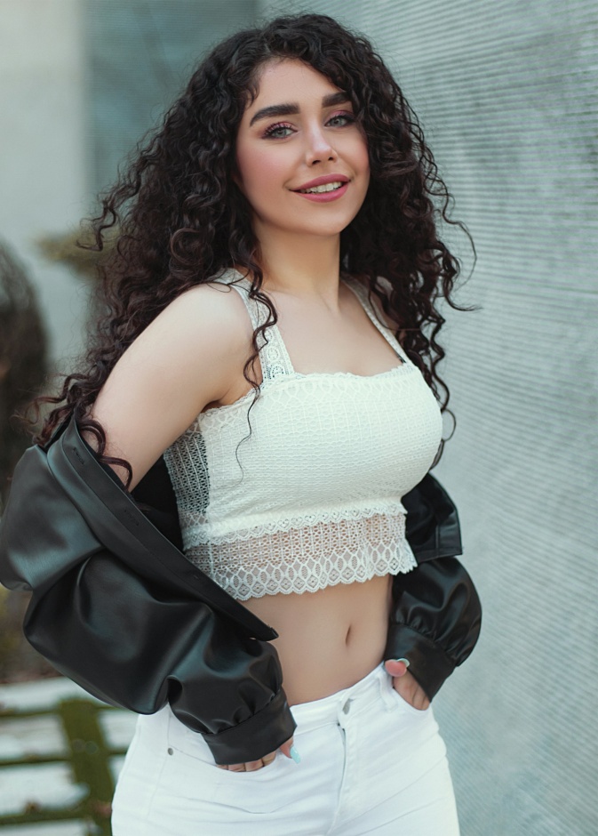 تقنيات متقدمة لعلاج البطن المترهل: نتائج ملموسة دون جراحة