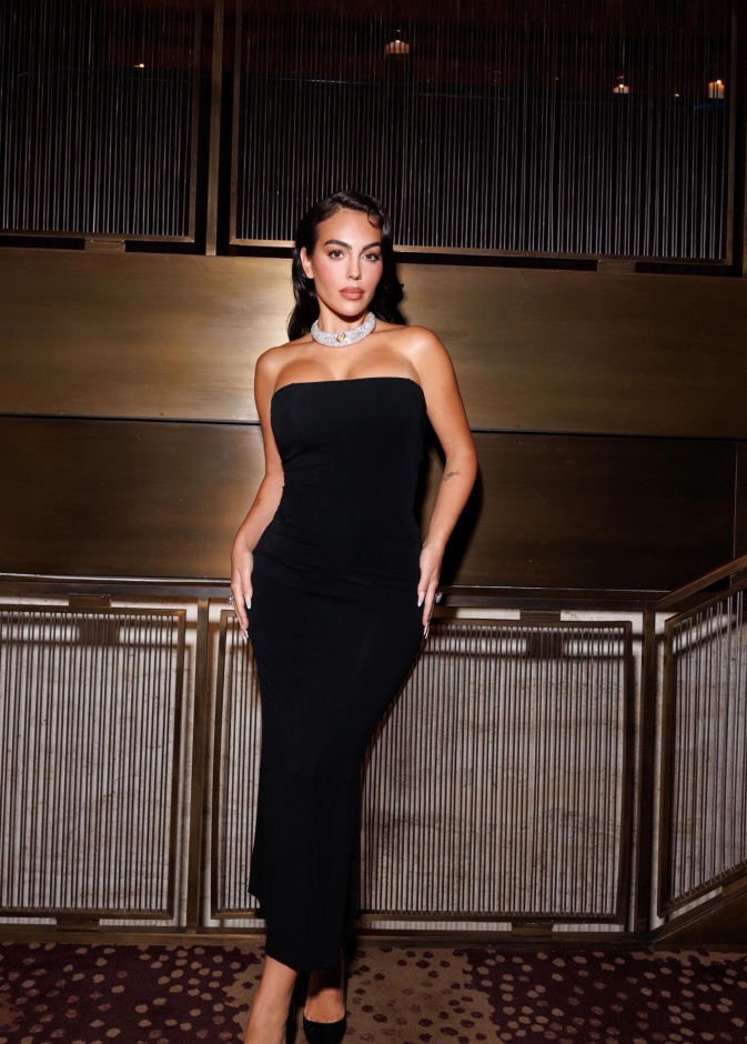 3 نجمات تصدّرن الترند هذا الأسبوع بإطلالات مجوهراتهنّ