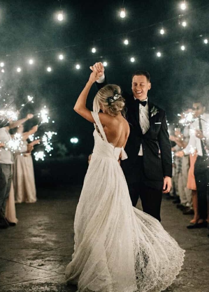 أغاني زفاف لامست القلوب وتصدرت قوائم موسيقى الأعراس