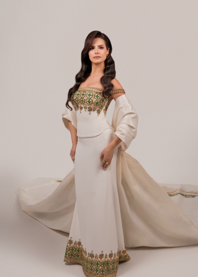 صور حصرية لـ"هي" لإطلالة نادين أيوب بالزيّ التقليدي من تصميم نيفين القاضي 