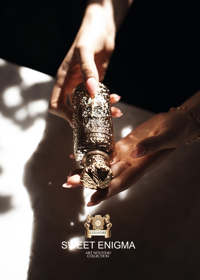 Sweet Enigma العطر الجديد من دار ألكسندر ج. ترجمة حسية للغموض والرقي