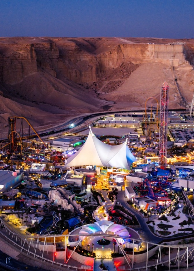 المملكة تستعد لإطلاق أيقونتين جديدتين في عالم الترفيه… اكتشفوا مستقبل المغامرة في أكوارابيا وSix Flags القدية