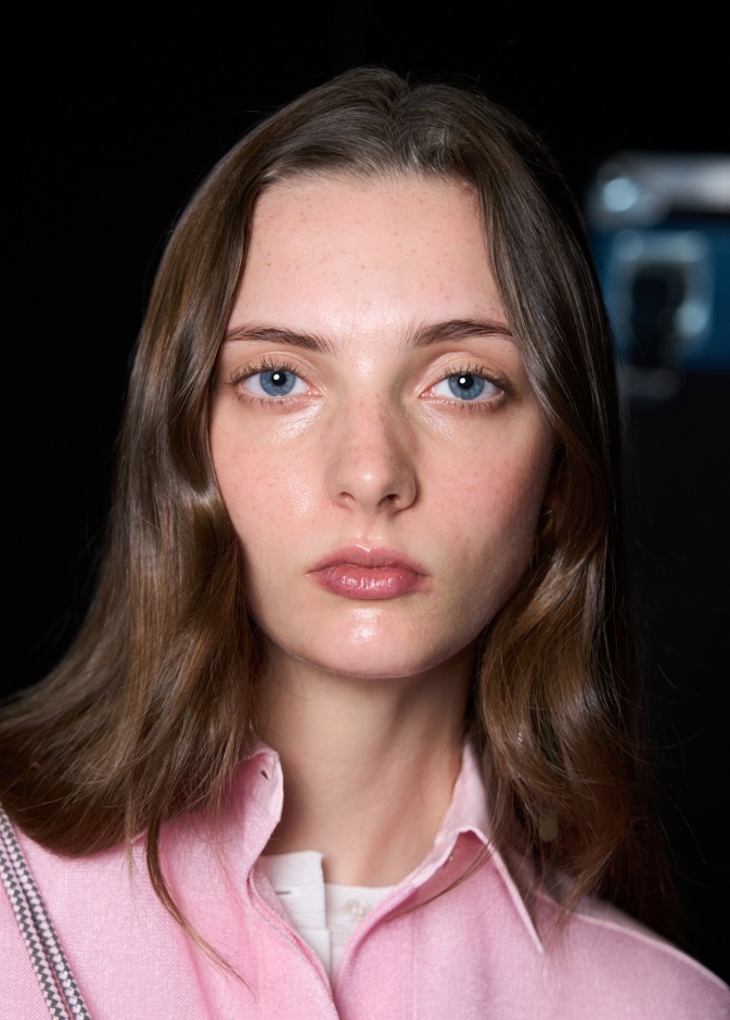 5 ماسكات طبيعية للعيون لتقليل الانتفاخ والتجاعيد