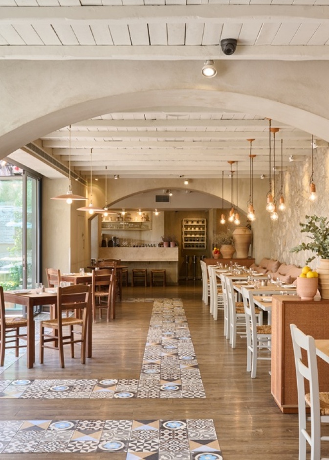 احتفالات ميثوس ونولا في دبي