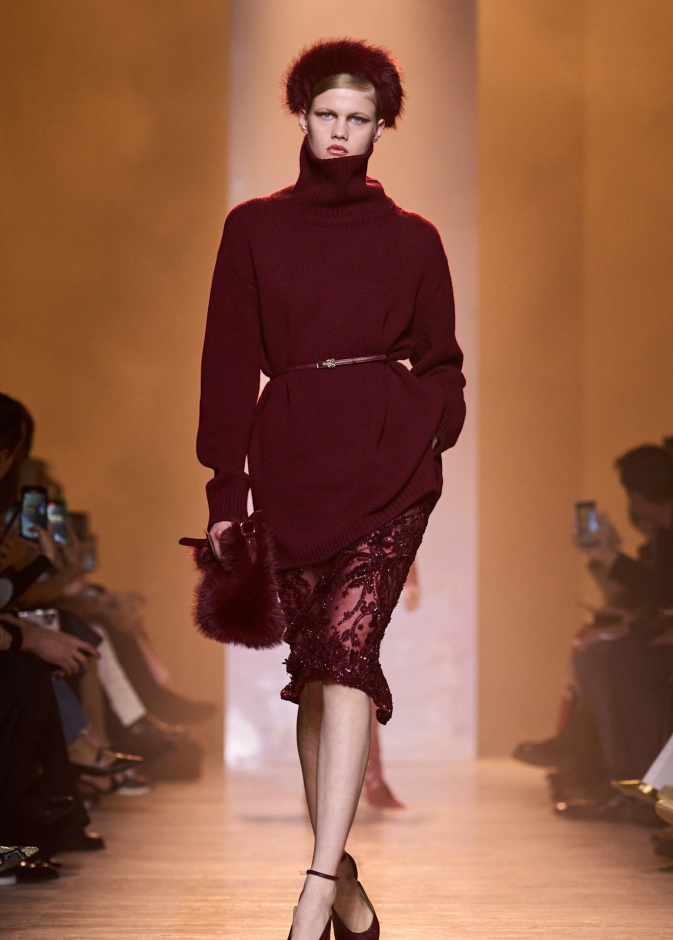 من مجموعة إيلي صعب Elie Saab لخريف وشتاء 2025