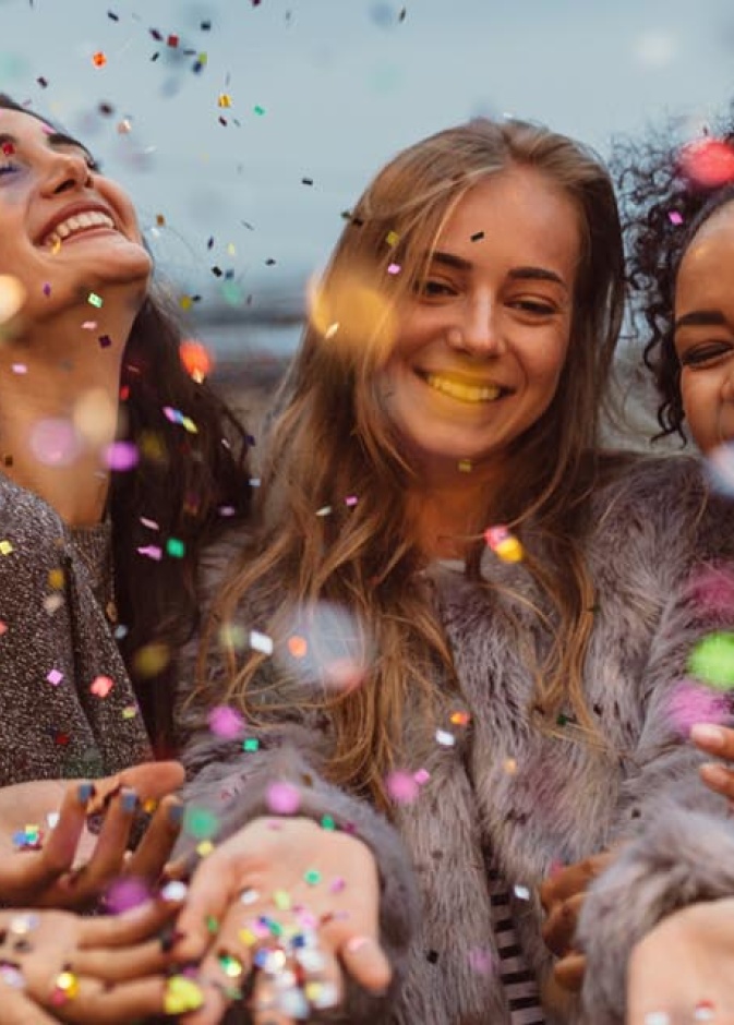 عبارات تهنئة يوم المرأة قصيرة وبسيطة