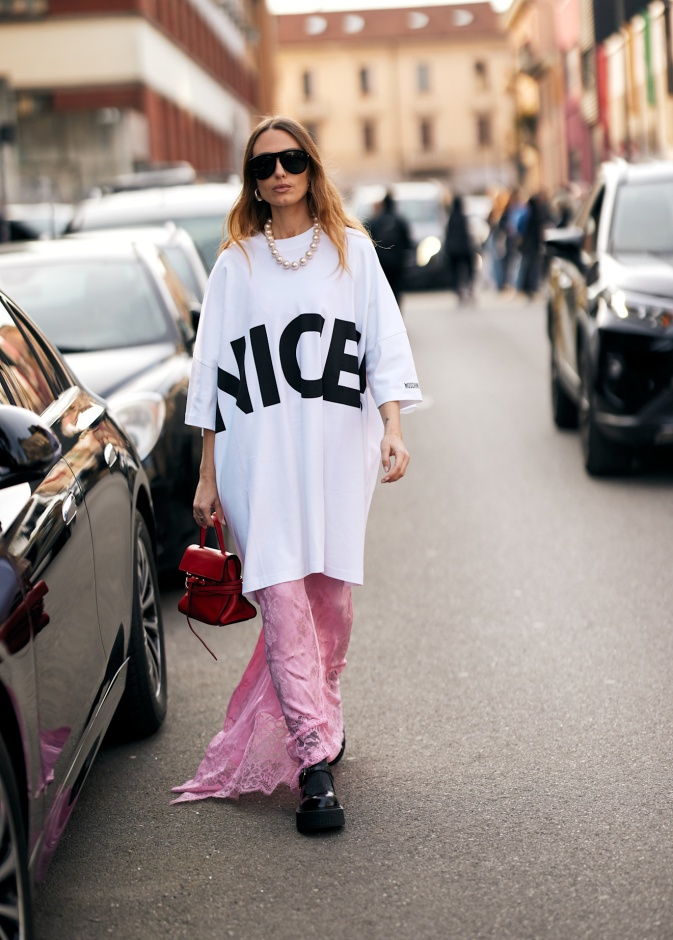 الـتيشيرتات المطبوعة بأسلوب Street style