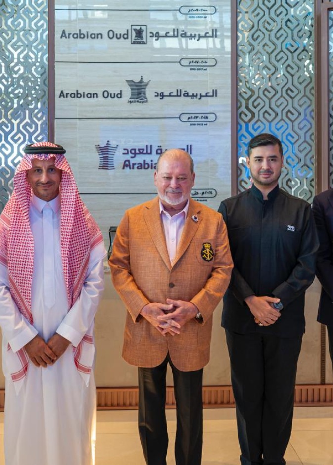 ملك ماليزيا يزور العربية للعود بالرياض ويُشيد بريادتها في صناعة العطور عالميًا