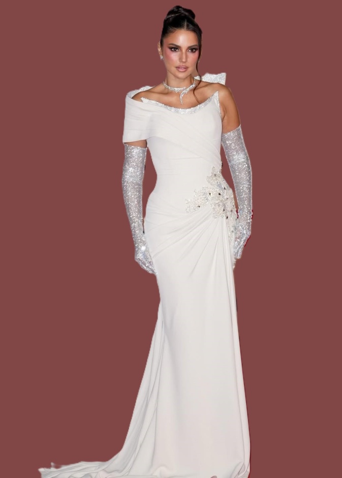 فستان ابيض من درة التونسية في مهرجان القاهرة السينمائي