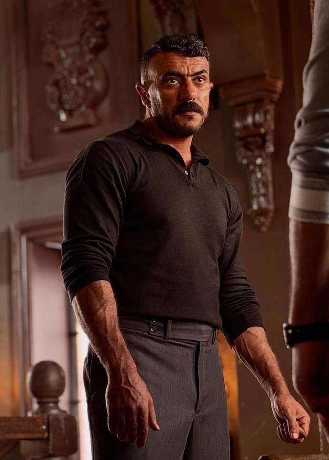 أحمد العوضي يحسم موقفه من الزواج