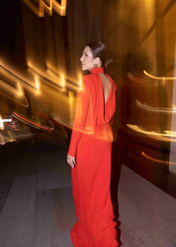 استلهمت تصاميم المجموعة من المرأة الواثقة