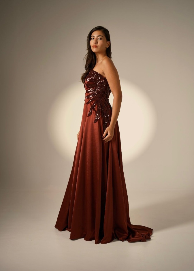 المصممة الواعدة ذكرى الزير رؤية حالمة تعكس الثقافة السعودية بطريقة عصرية فاخرة