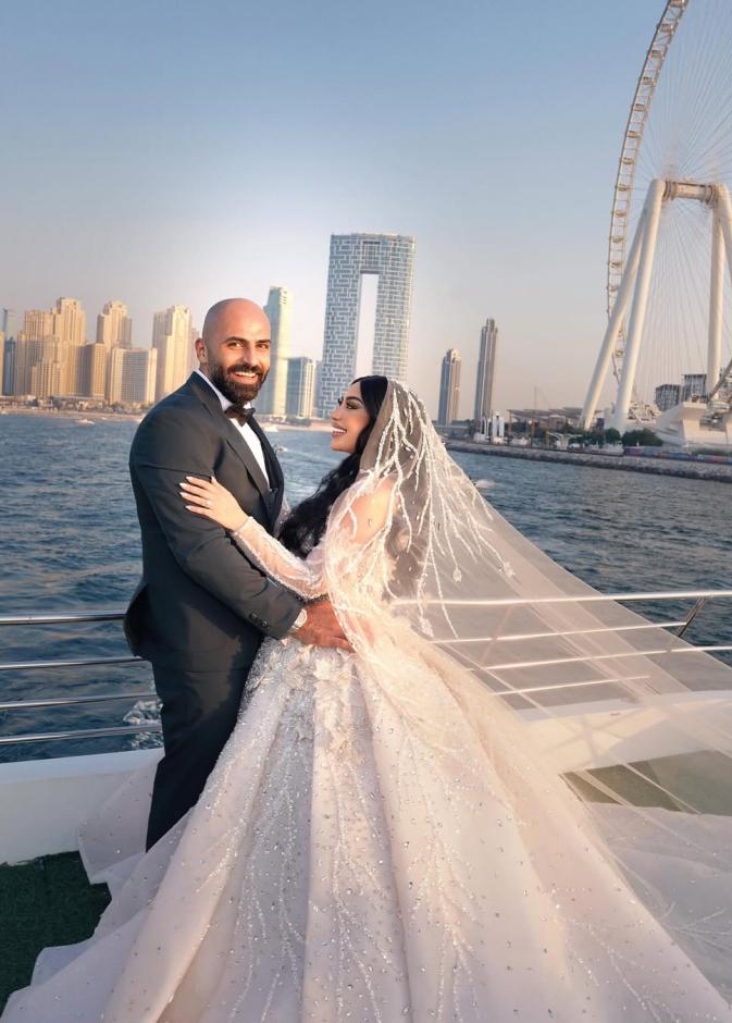 الممثلة لمى ابراهيم مع زوجها في يوم الزفاف