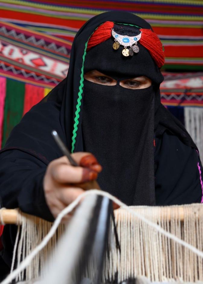 توسيع نطاق السدو وتسجيل البشت في قائمة التراث الثقافي لدى اليونسكو 