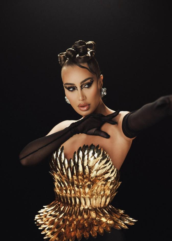 شاهدي أغرب مجوهرات خارجة عن المألوف اختارتها نجمات العالم