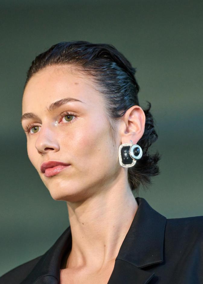 للمرأة العاملةانطلاقتكِ الجمالية في 2026 حيث تلتقي الأناقة بالإنجاز باتباع هذه النصائح