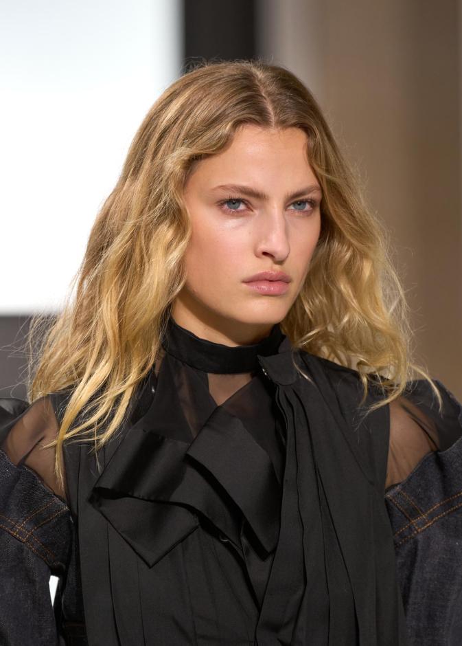 مكون طبيعي منسي يتصدر المشهد الجمالي في عامك الجديد.. إليكِ فوائده على غرار جدّاتنا