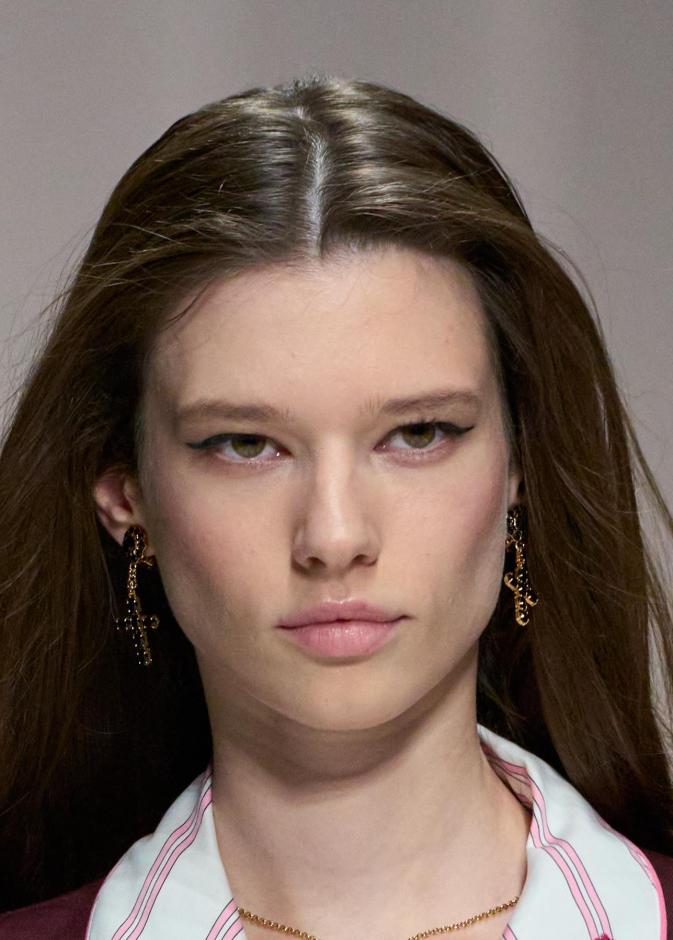  نصائحنا لاستخدام هذا الزيت بحذر ضمن روتينكِ الجمالي.. لا تغفليها