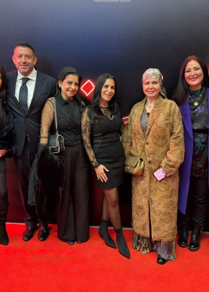 عائلة أم كلثوم تشاهد فيلم الست