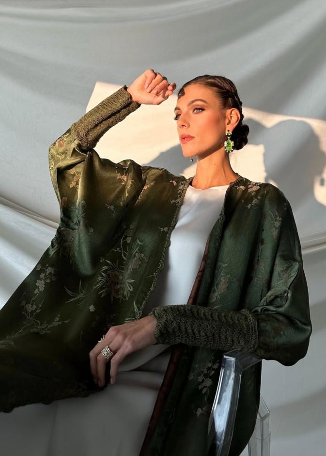 5 علامات سعودية تعيد صياغة العباءة كقطعة تتجاوز الزمن والاتجاهات