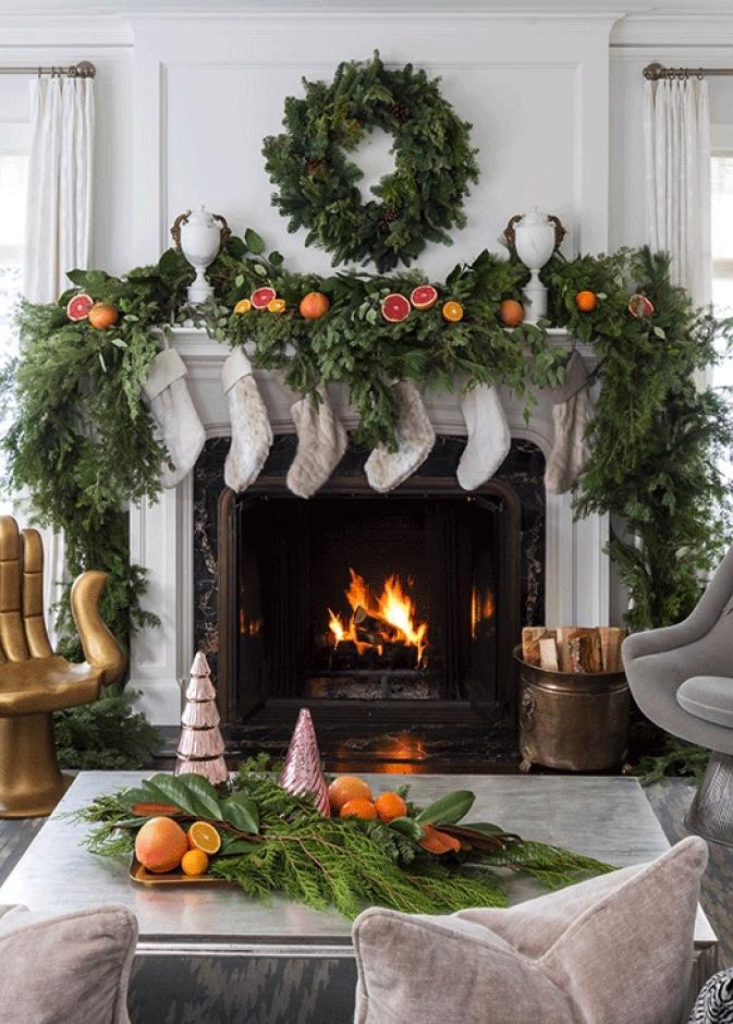 عند اختيار زينة عيد الميلاد، يجب التفكير فيها بعناية لضمان أن تبدو المساحة احتفالية