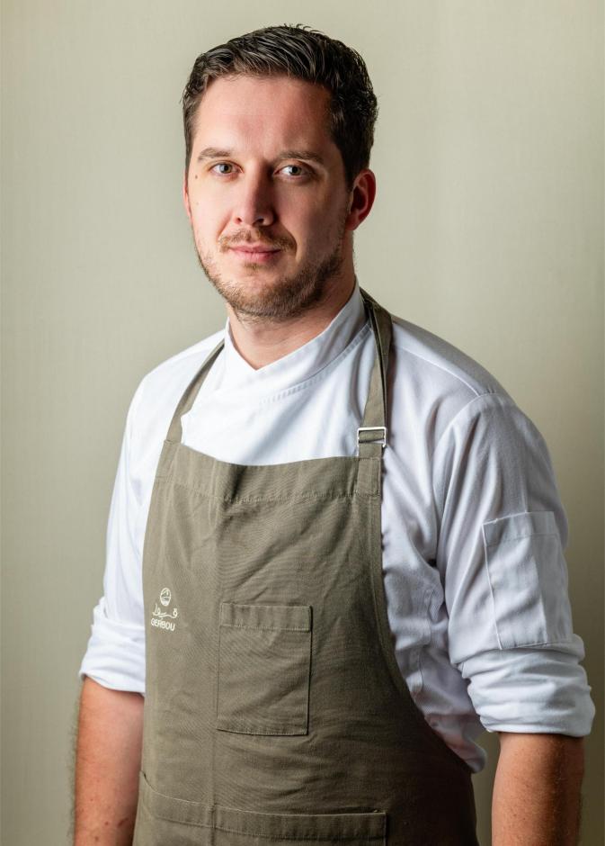 مقابلة مع الشيف إيونيل كاتو رئيس الطهاة في مطعم قربوا