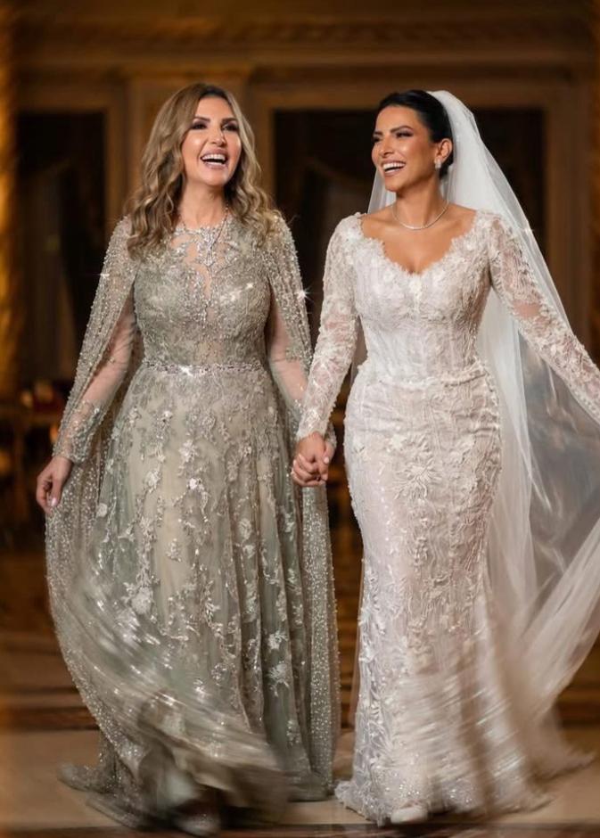 نادية مصطفى وانبتها