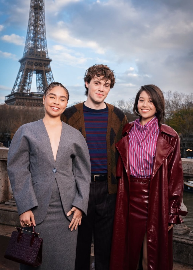 انطلاق العروض الترويجية لفيلم Fire and Ash