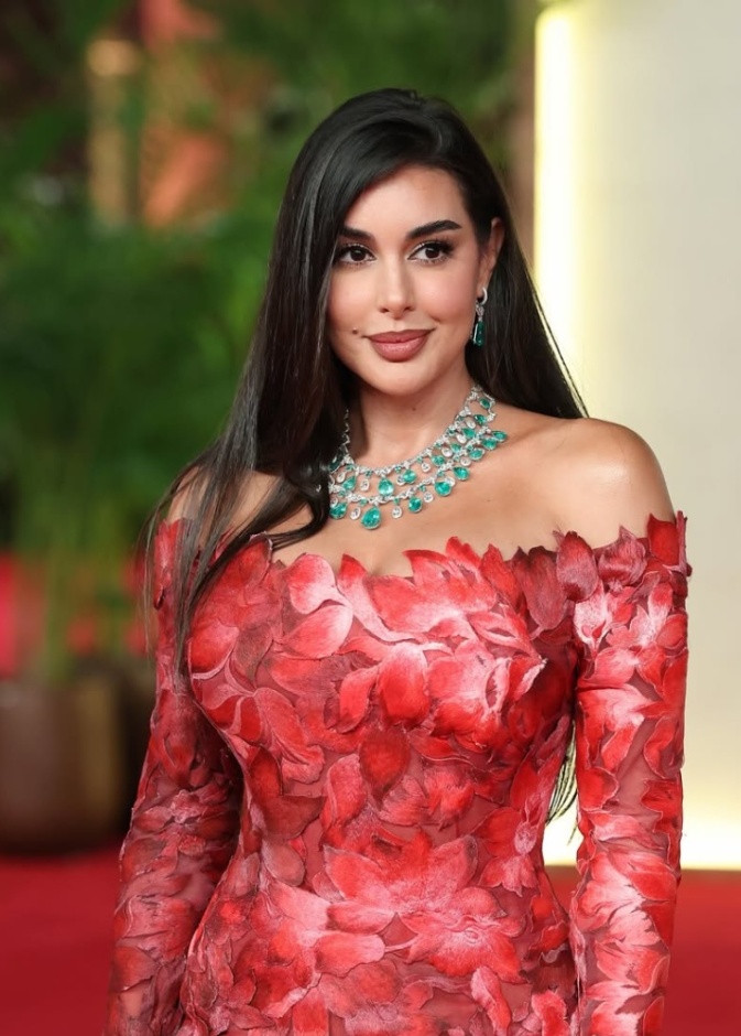 نجمات العرب يستعرضن أفخم المجوهرات على السجادة الحمراء لمهرجان البحر الأحمر