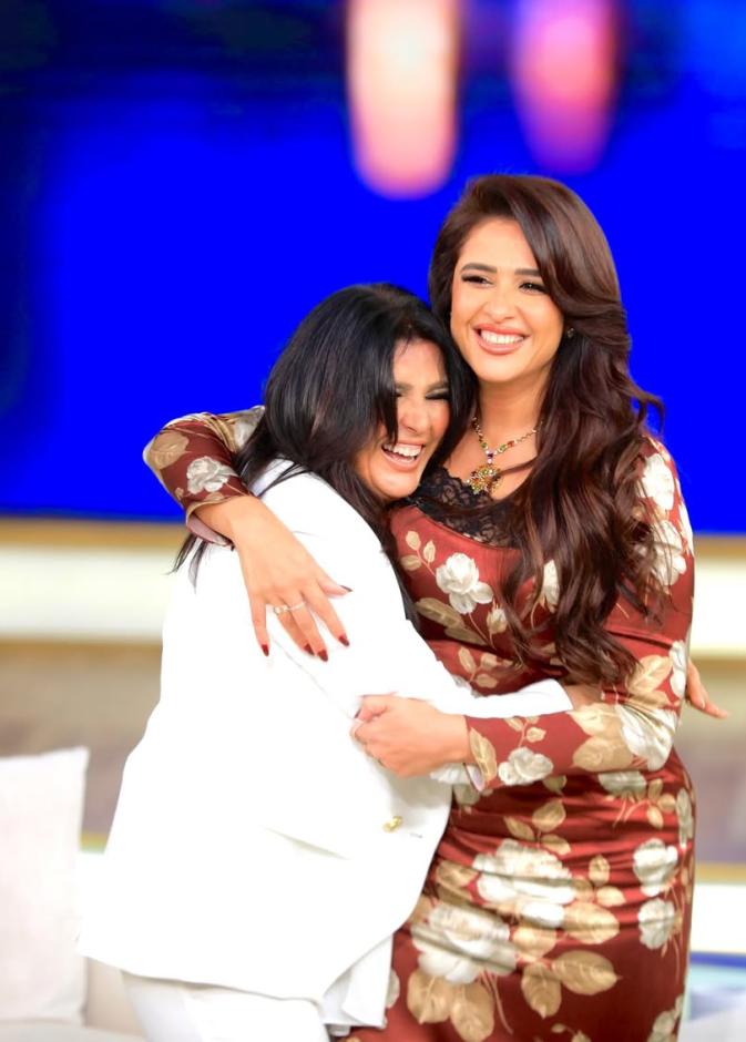 ياسمين عبدالعزيز تعلق على أزمات الانفصال