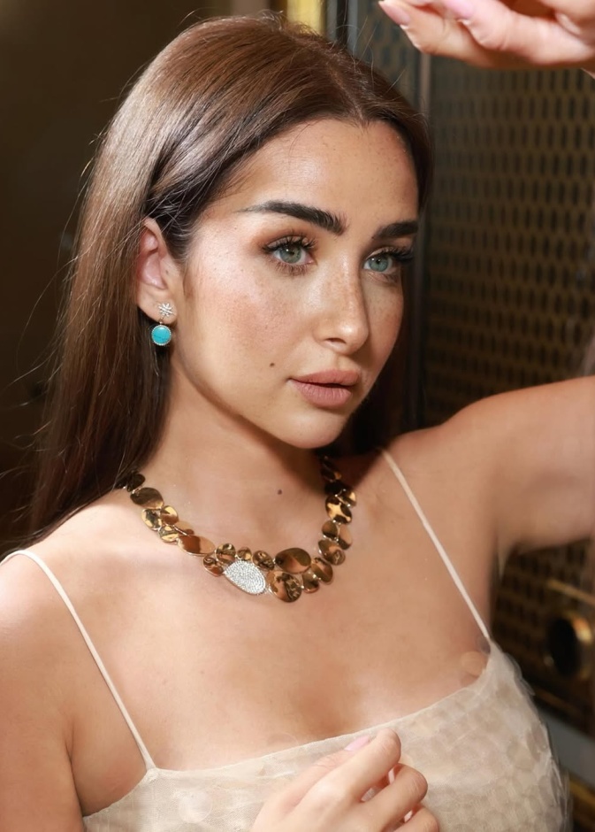 النجمة هنا الزاهد صورة من انستغرامها