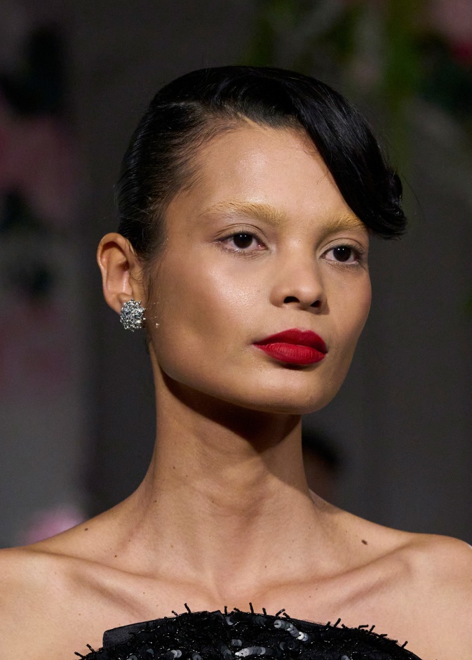  صبغ الحواجب