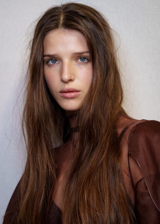 أي تقنية تمنحك مظهر الشعر الانسيابي قبل المناسبات