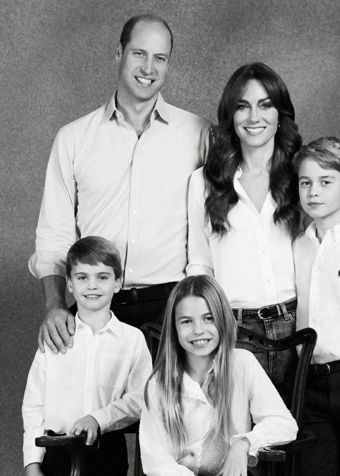 أسلوب ويليام وكيت يُغير المفهوم التقليدي لبطاقات عيد الميلاد الملكية